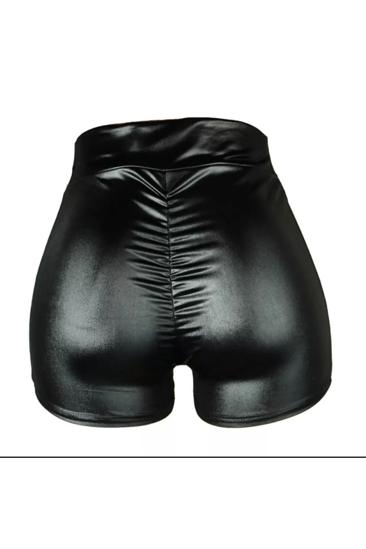 Deri Kısa Şort Arkası Büzgülü Siyah Renk