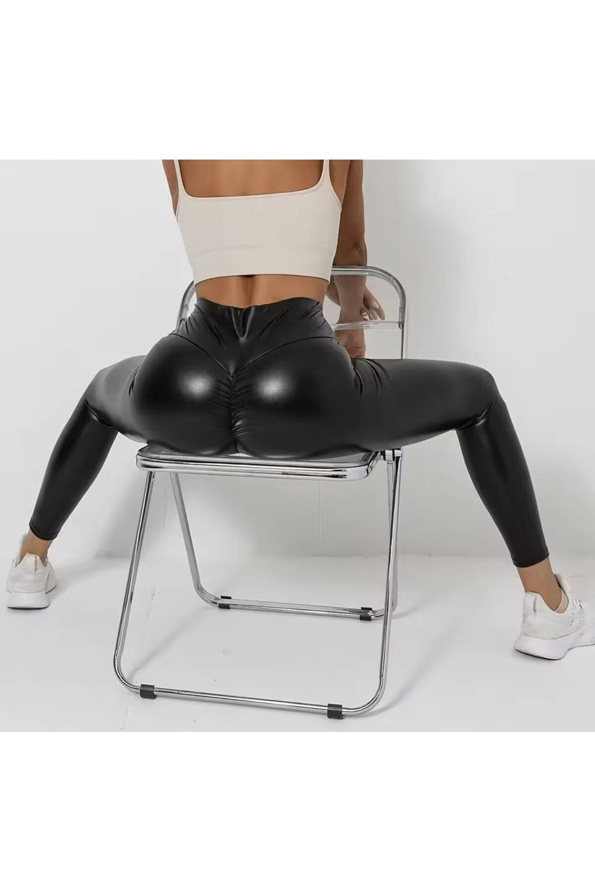 Yüksek Bel Deri Görünümlü Büzgülü Spor Tayt, Siyah, Popo Kaldırıcı, Fitness ve Yoga için