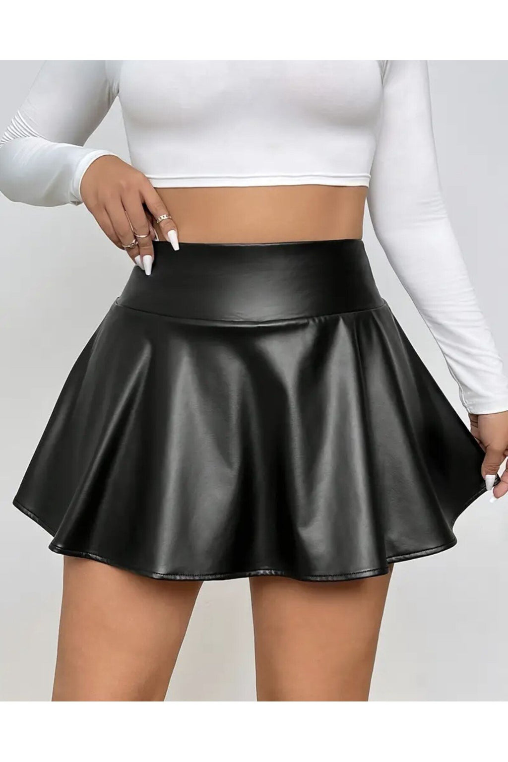 Deri etekli cepli alt şort