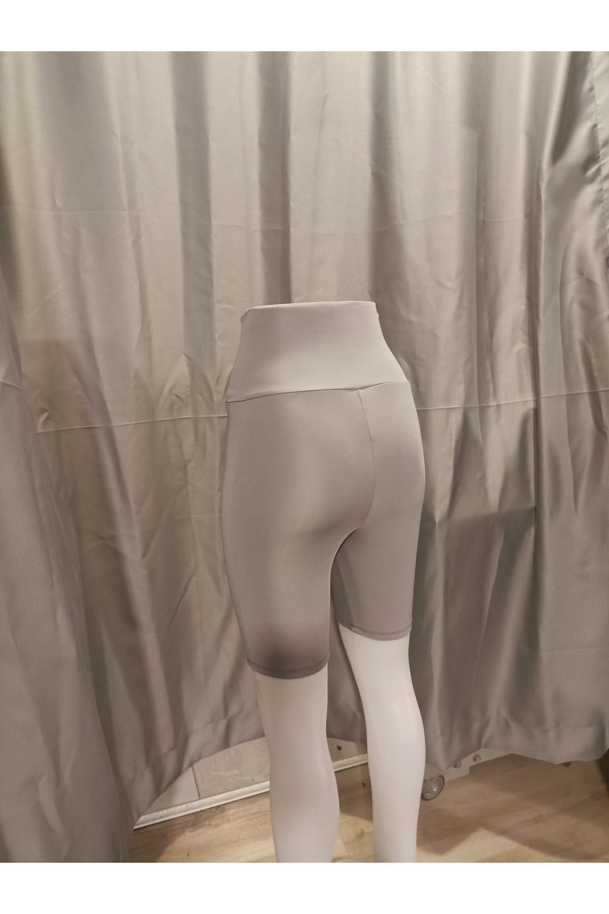 İnce Şort Tayt Toparlayıcı Yüksel Bel Light Gri Renk