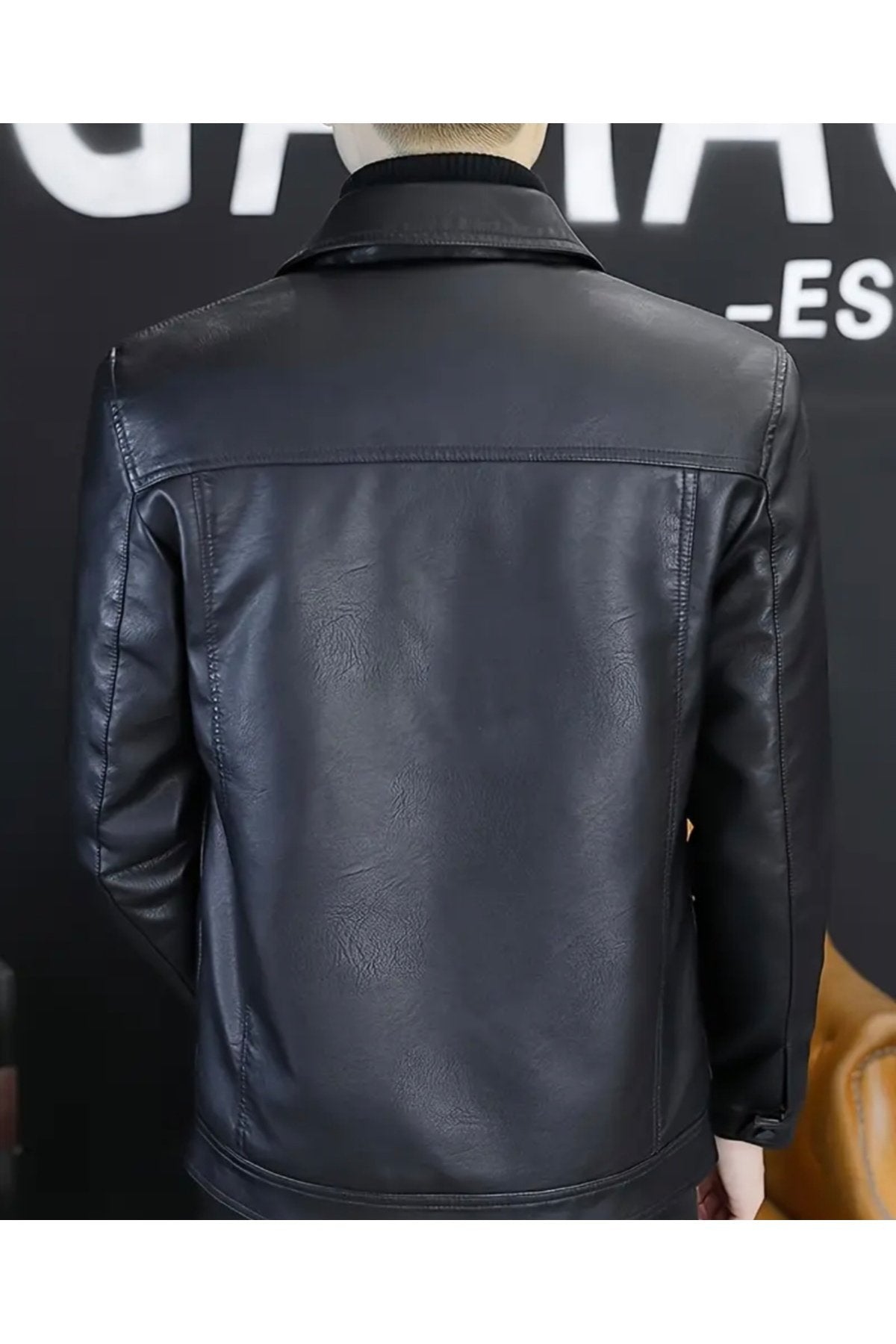 Gömlek Yaka ,Tam Fermuar Kapamalı, Cep Detaylı, Hakiki Kuzu Derisi Spor Ceket