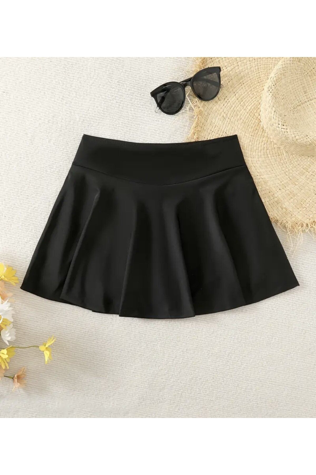 Deri etekli esnek kumaş iç şortlu alt giyim