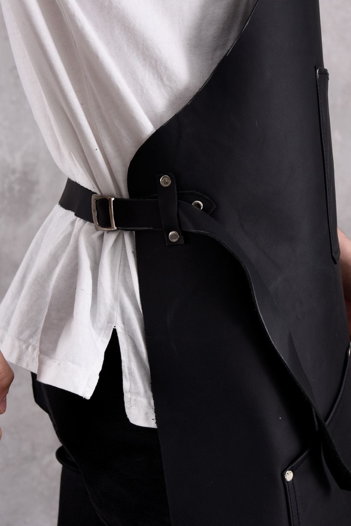 Dana Derisi Önlük Siyah Renk Erkek