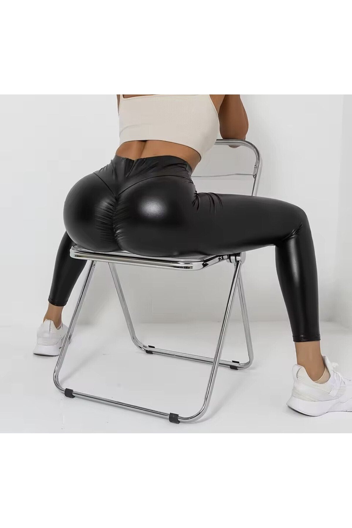 Yüksek Bel Deri Görünümlü Büzgülü Spor Tayt, Siyah, Popo Kaldırıcı, Fitness ve Yoga için