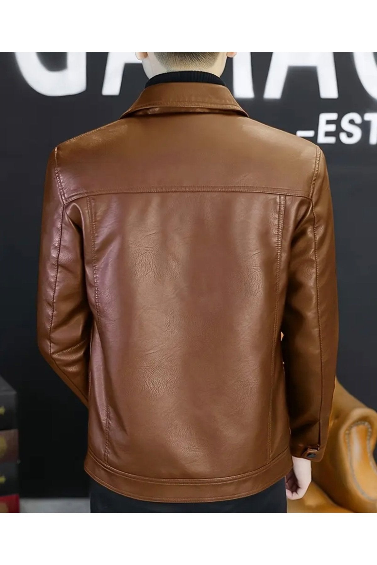 Gömlek Yaka ,Tam Fermuar Kapamalı, Cep Detaylı, Hakiki Kuzu Derisi Spor Ceket