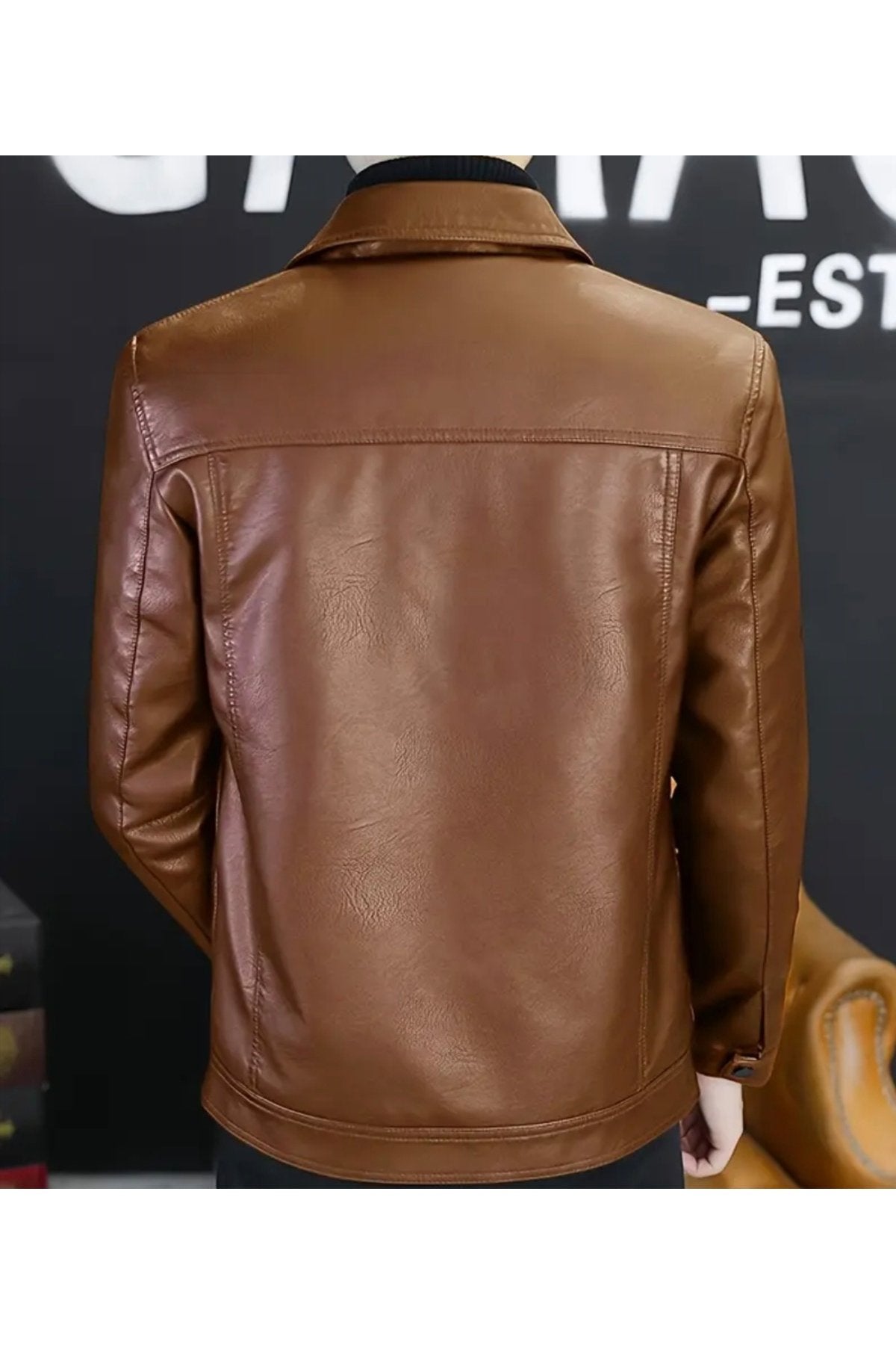 Gömlek Yaka ,Tam Fermuar Kapamalı, Cep Detaylı, Hakiki Kuzu Derisi Spor Ceket