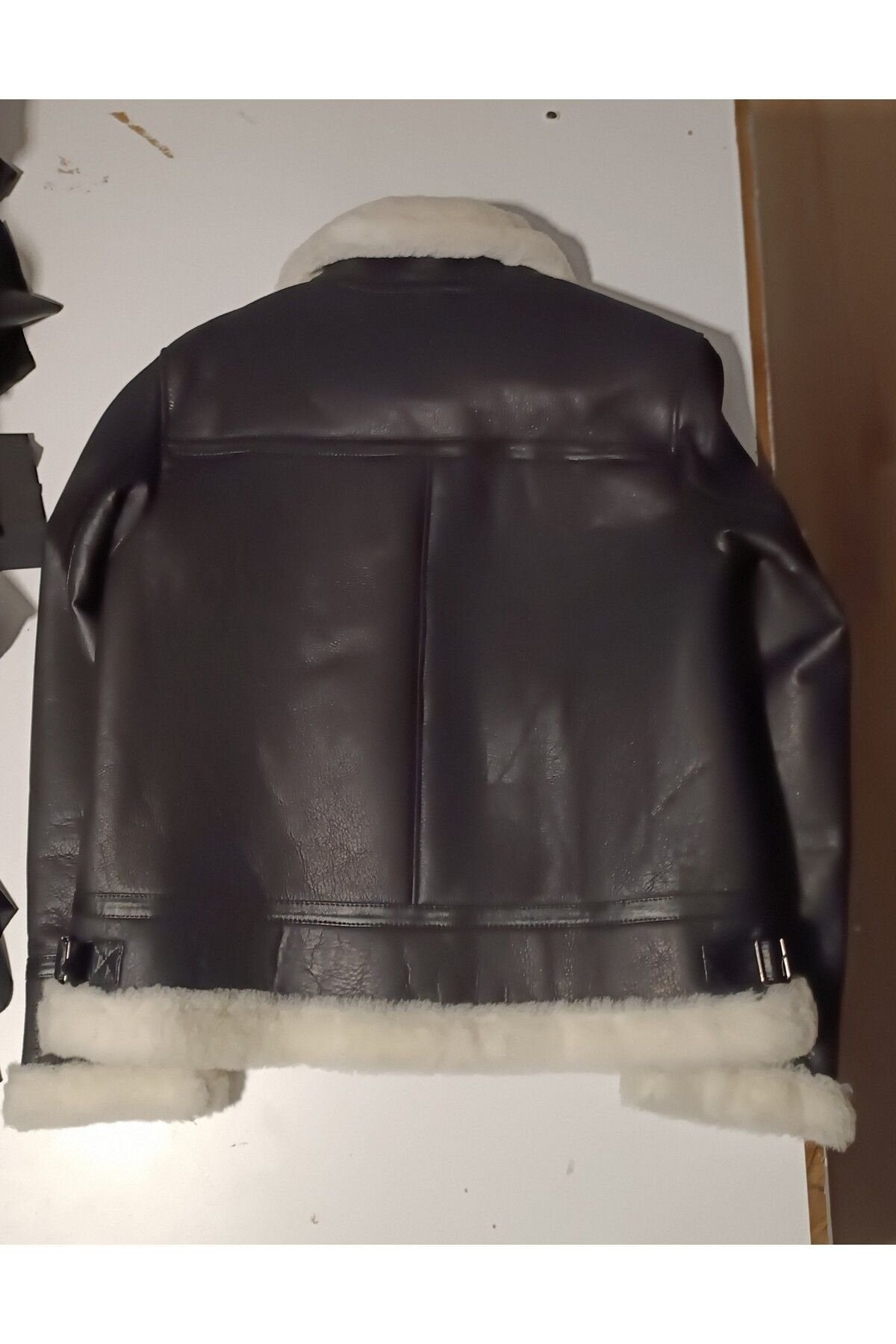 Kürklü mont kaban Hakiki koyun derisi ve kürk napa