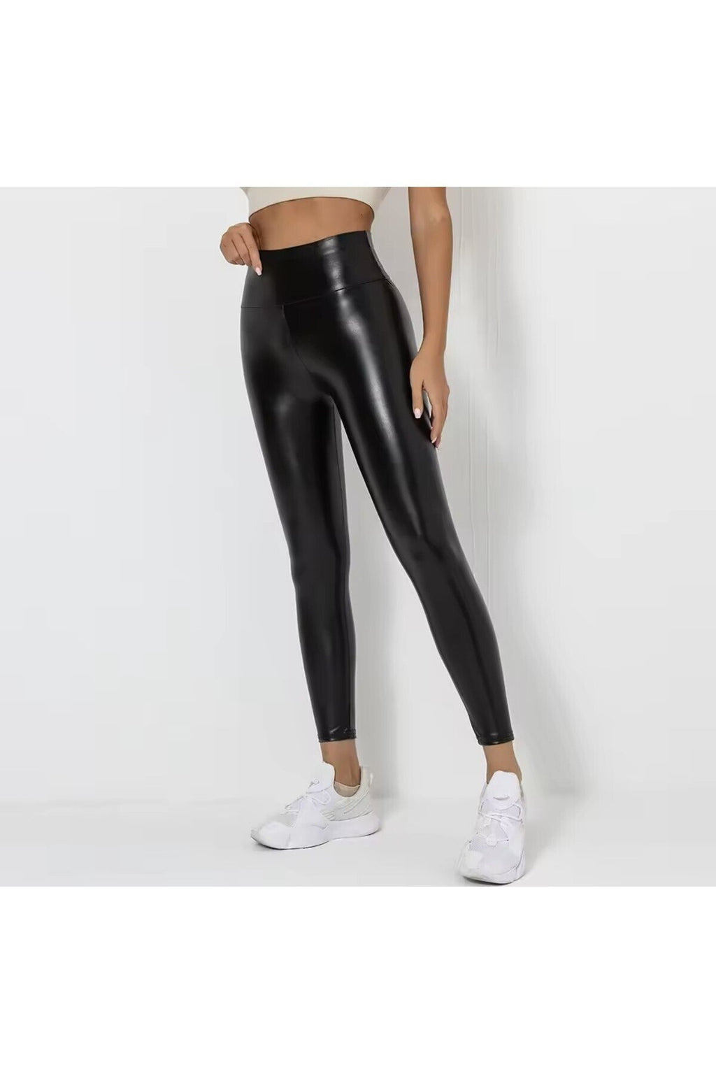 Yüksek Bel Deri Görünümlü Büzgülü Spor Tayt, Siyah, Popo Kaldırıcı, Fitness ve Yoga için