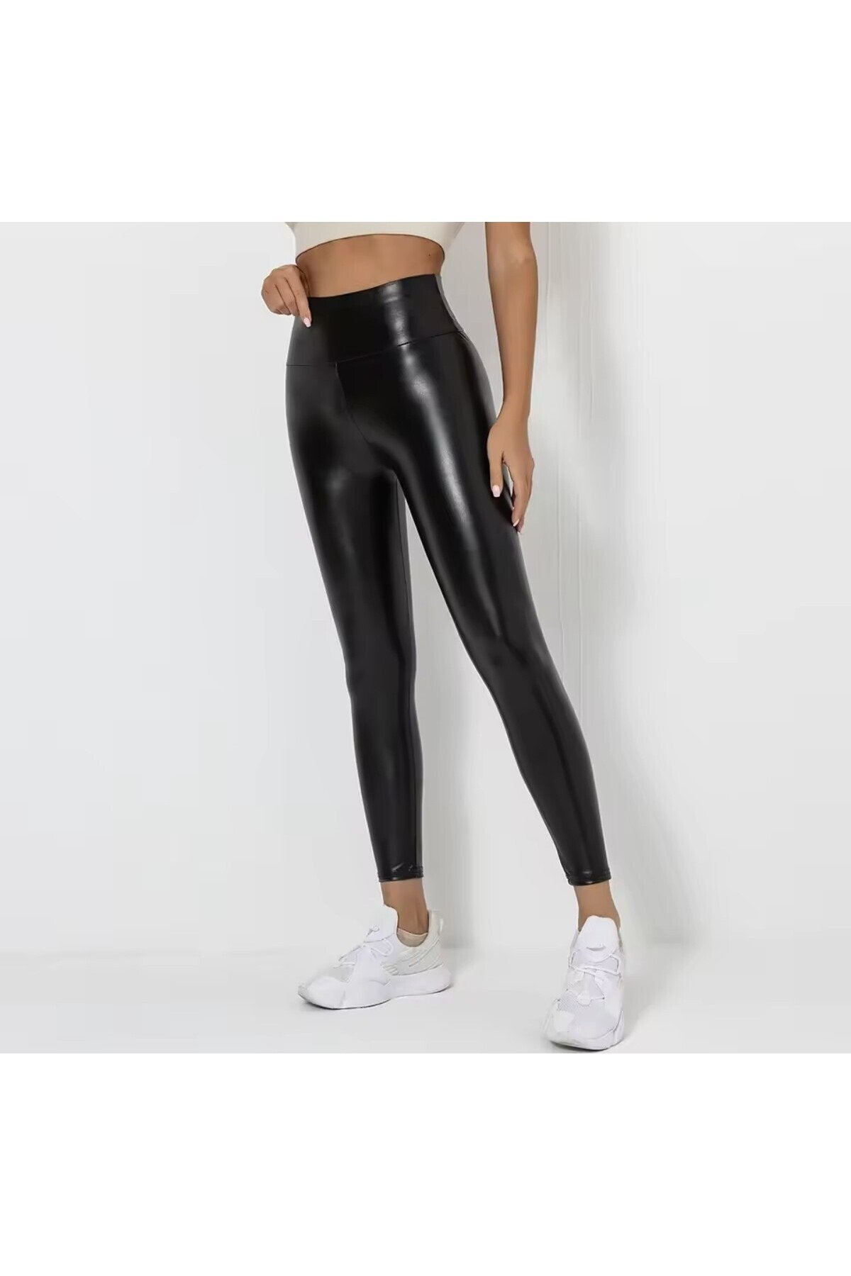 Yüksek Bel Deri Görünümlü Büzgülü Spor Tayt, Siyah, Popo Kaldırıcı, Fitness ve Yoga için