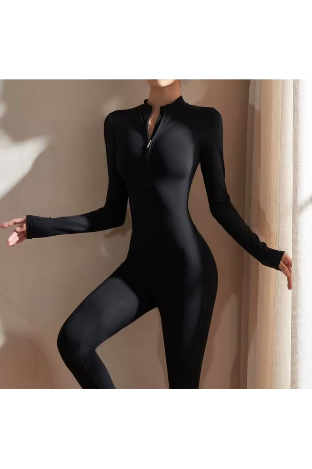 Toparlayıcı Tulum Bahar Mevsimi ve Yazlık için ideal Göğüs Fermuarlı