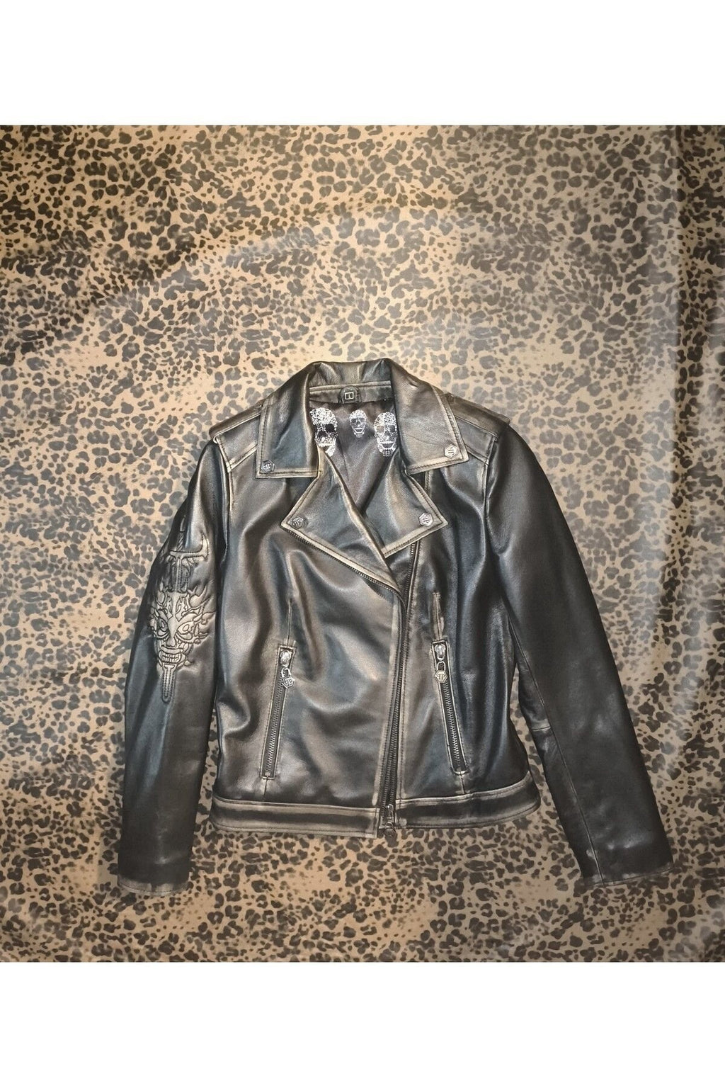 Hakiki deri Kadın ceket slim-fit biker şeytan figürlü mont
