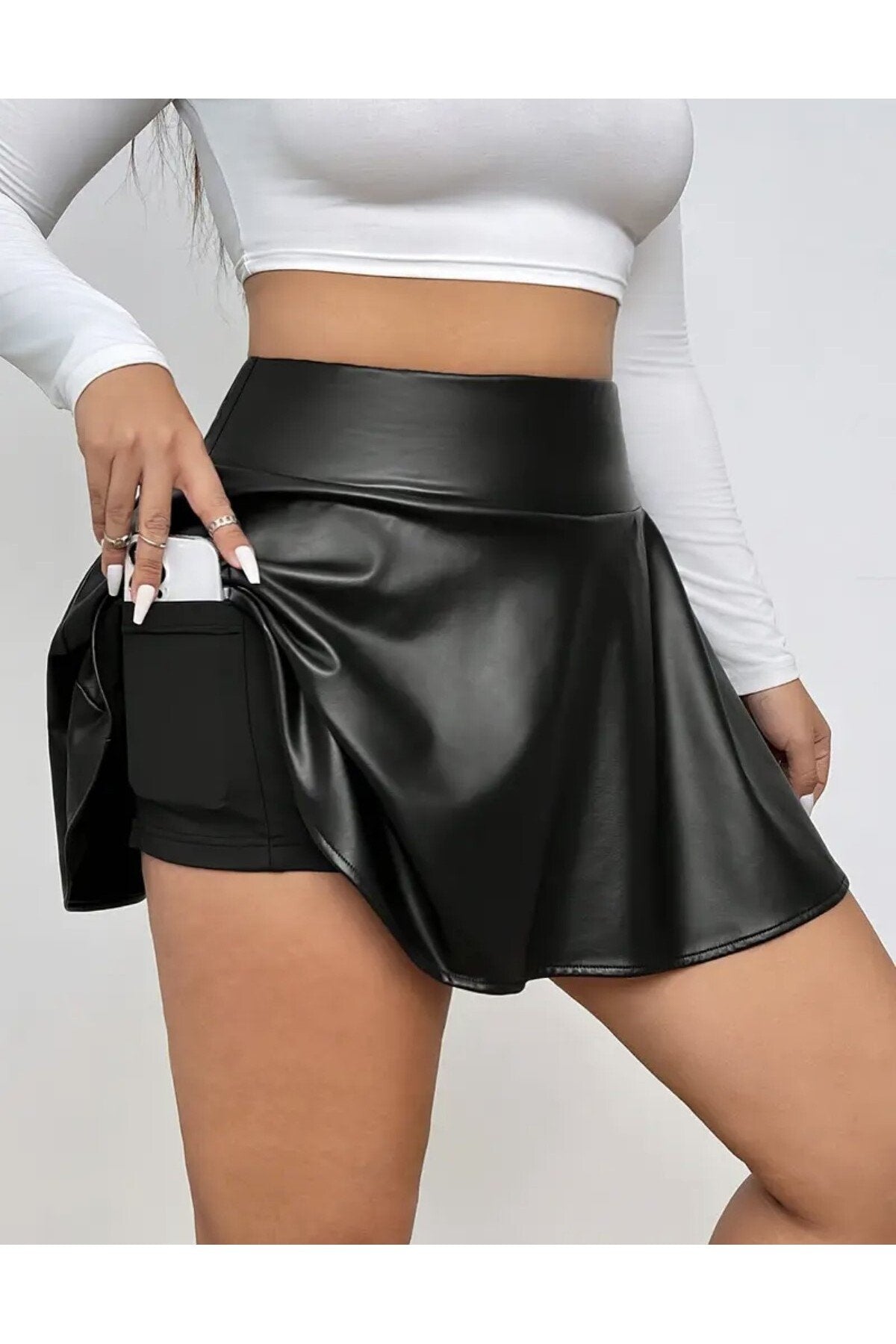 Deri etekli cepli alt şort