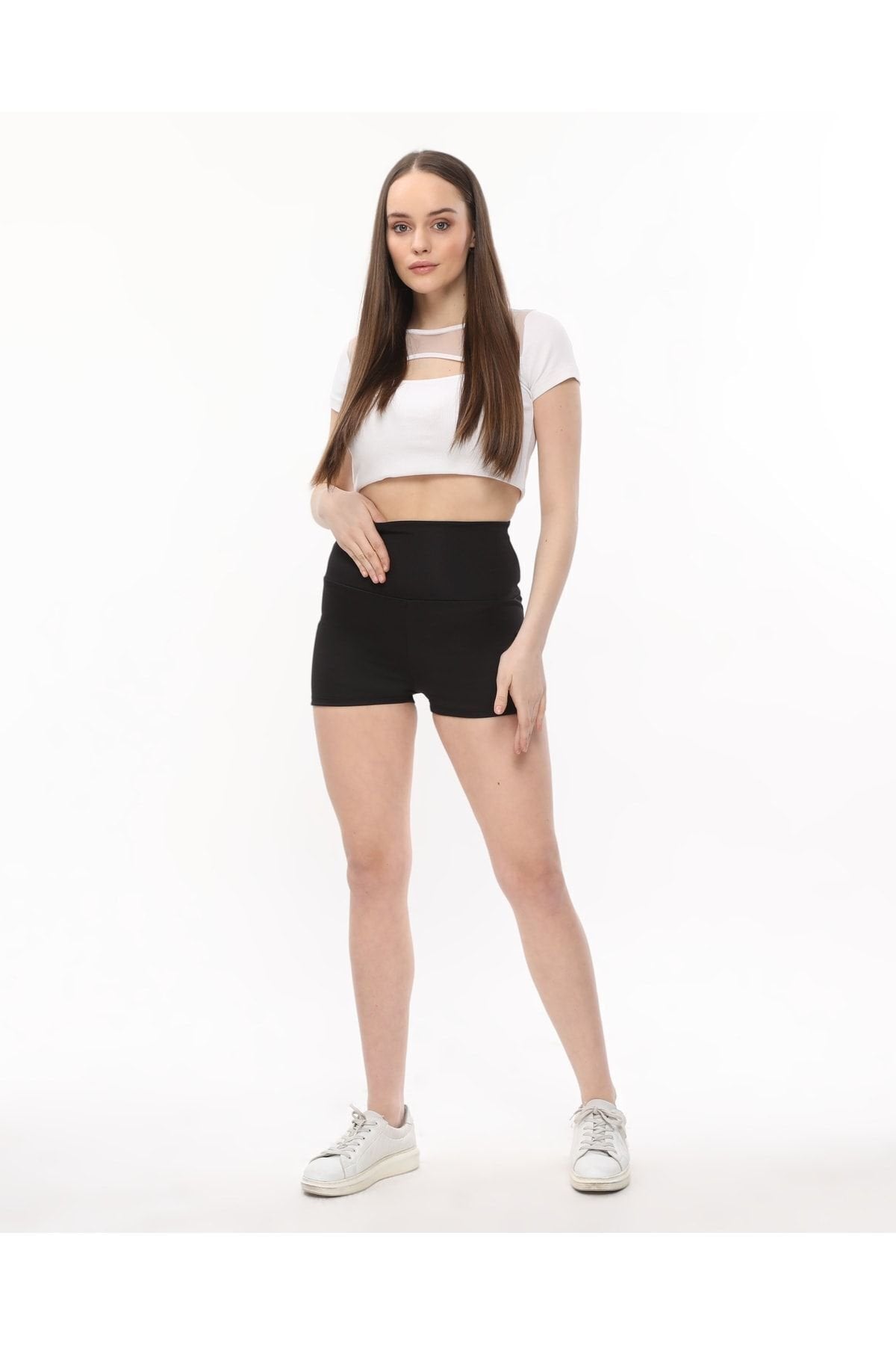 Arkası Hafif Büzgülü Şort Yüksek Bel