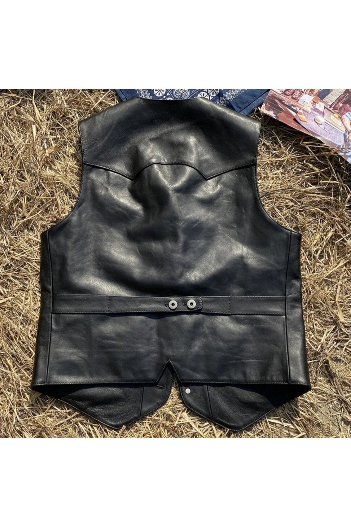 Yakalı metal düğmeli yelek hakiki deri