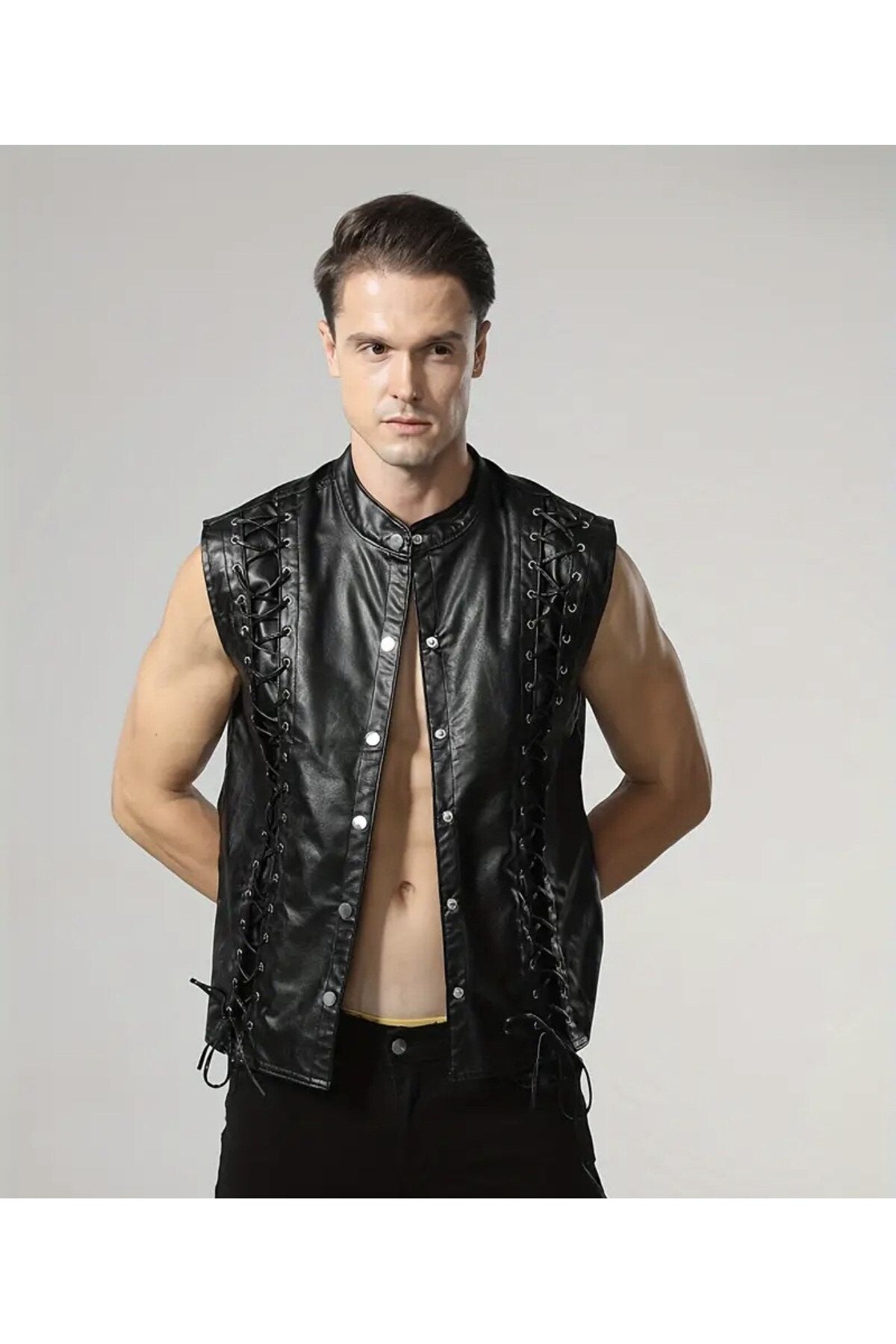 Punk Tarzı Hakiki Deri Yelek ,Deri İp Bağlamalı Silüet ,Dış Kısmı Cepsiz ,İç Kısmı Cepli