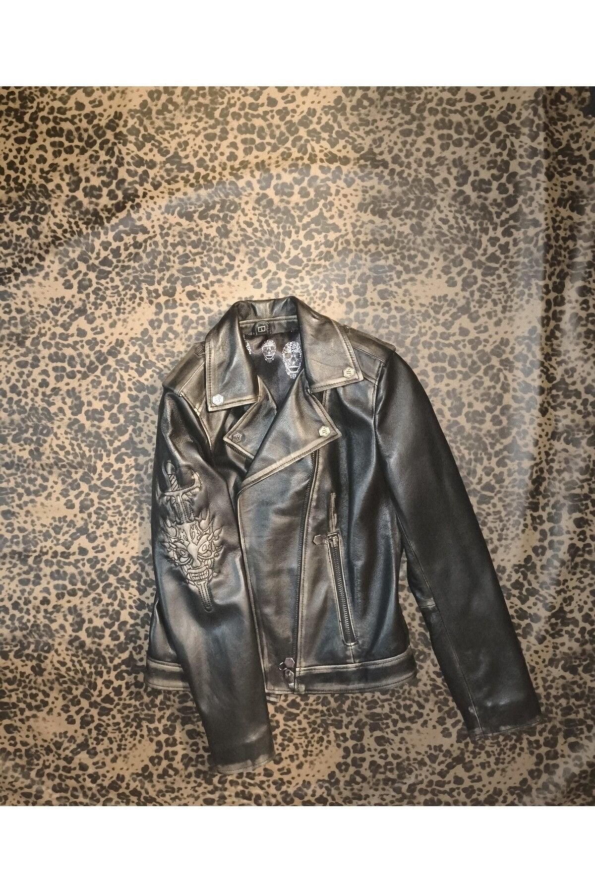 Hakiki deri Kadın ceket slim-fit biker şeytan figürlü mont